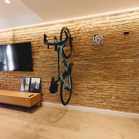 Bravissimo Cort Reial Duplex, Spacious With 3 Bedrooms Girona Exteriér fotografie