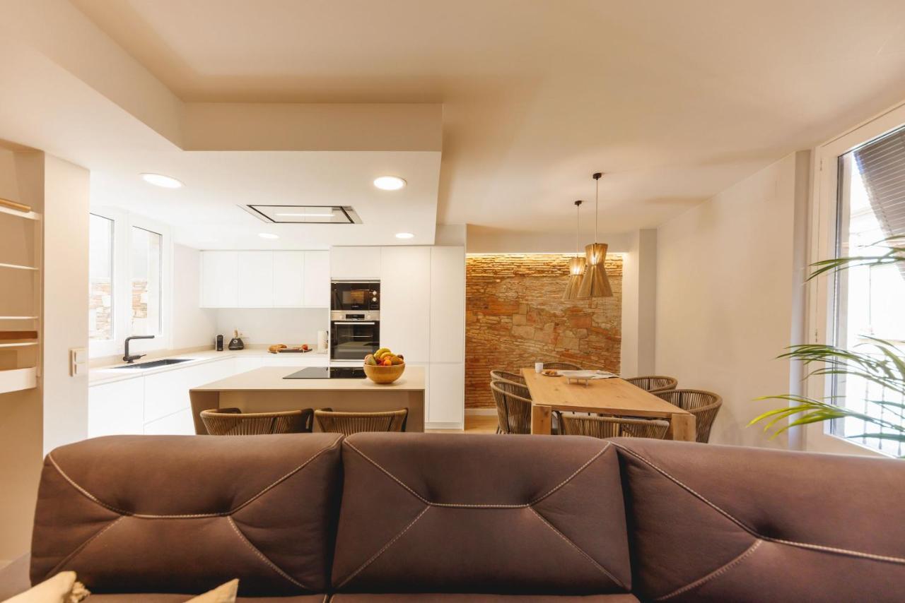 Bravissimo Cort Reial Duplex, Spacious With 3 Bedrooms Girona Exteriér fotografie