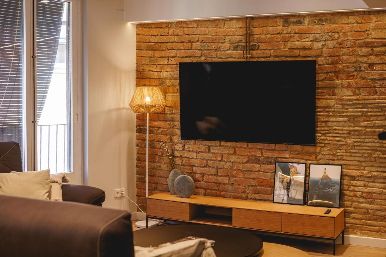 Bravissimo Cort Reial Duplex, Spacious With 3 Bedrooms Girona Exteriér fotografie
