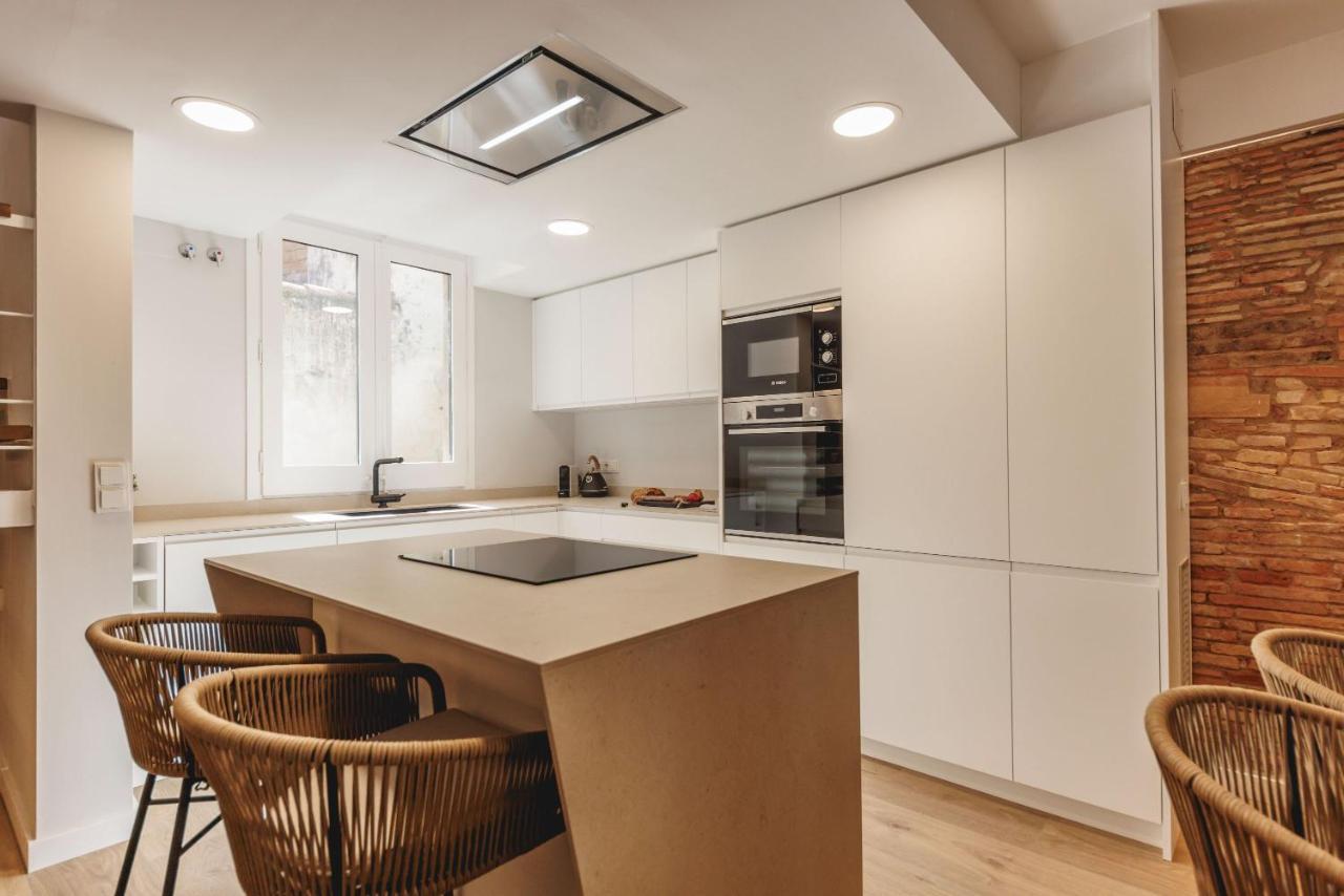 Bravissimo Cort Reial Duplex, Spacious With 3 Bedrooms Girona Exteriér fotografie