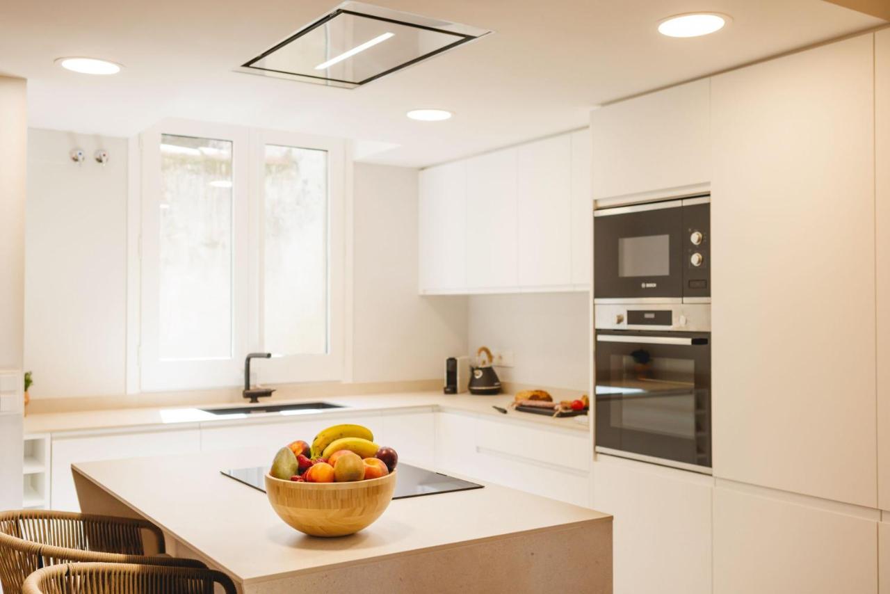 Bravissimo Cort Reial Duplex, Spacious With 3 Bedrooms Girona Exteriér fotografie