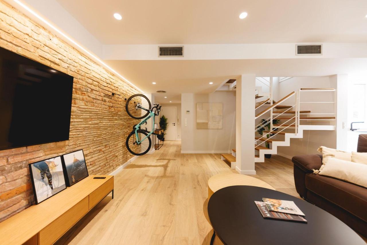 Bravissimo Cort Reial Duplex, Spacious With 3 Bedrooms Girona Exteriér fotografie