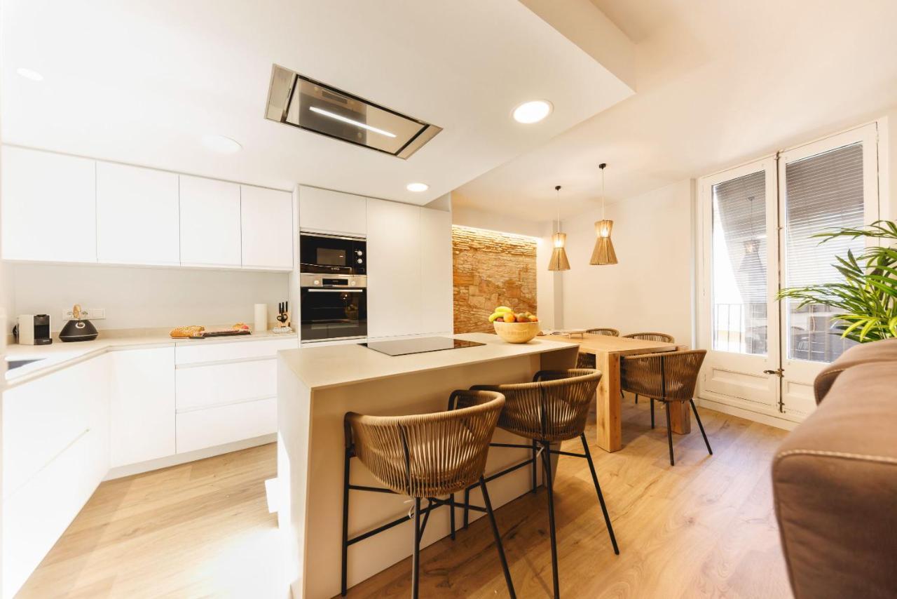 Bravissimo Cort Reial Duplex, Spacious With 3 Bedrooms Girona Exteriér fotografie