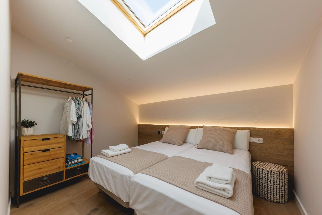 Bravissimo Cort Reial Duplex, Spacious With 3 Bedrooms Girona Exteriér fotografie
