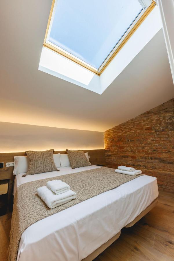 Bravissimo Cort Reial Duplex, Spacious With 3 Bedrooms Girona Exteriér fotografie