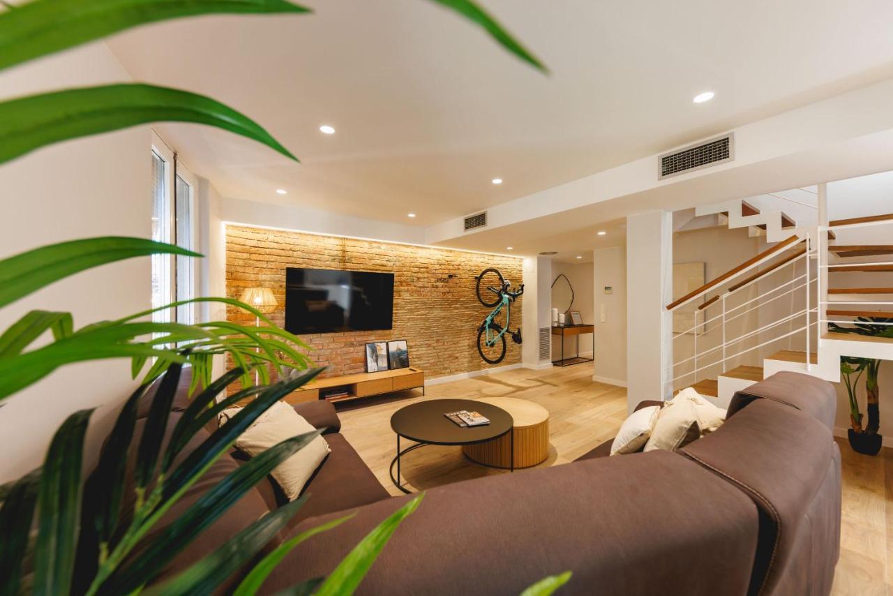 Bravissimo Cort Reial Duplex, Spacious With 3 Bedrooms Girona Exteriér fotografie